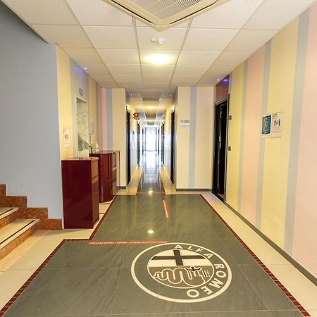Xxv Aprile Casa Per Ferie Hotell Albenga Exteriör bild