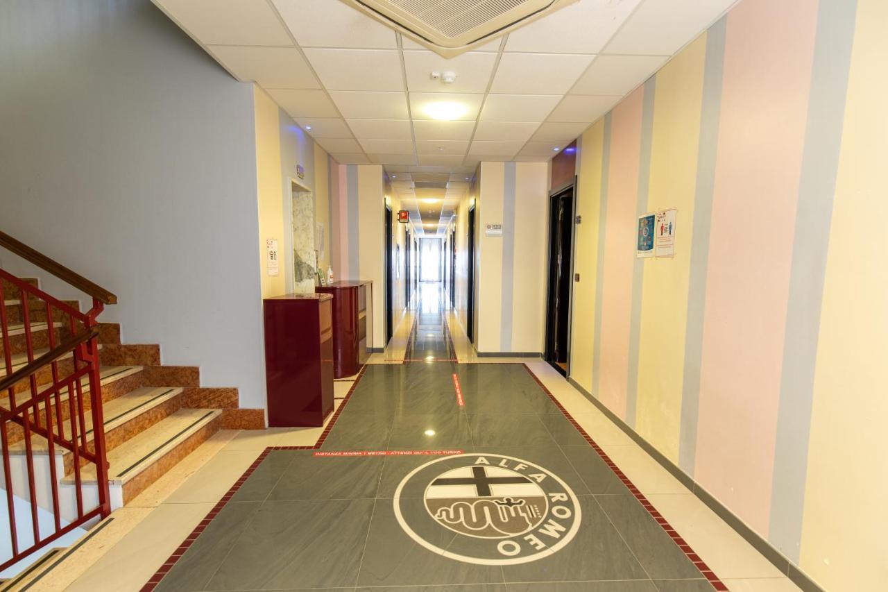 Xxv Aprile Casa Per Ferie Hotell Albenga Exteriör bild